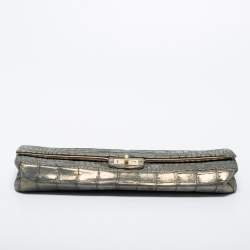 Pre Owned Chanel Metallic Green Croc Embossed Leather Reissue 2.55 East West Chain Clutch