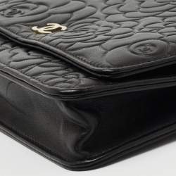 Pre Owned محفظة شانيل جلد كاميليا أسود بسلسلة