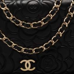 Pre Owned محفظة شانيل جلد كاميليا أسود بسلسلة