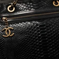 Pre Owned Chanel Black Python and Glazed Leather Medium Urban Mix Zipped Tote 