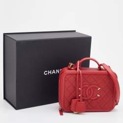 Pre Owned Chanel Red Quilted Caviar Leather Medium CC Filigree Vanity Case Bag
