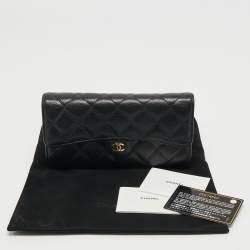 مملوكة مسبقًا Chanel Black Quilted Caviar Leather Gusset Flap Wallet