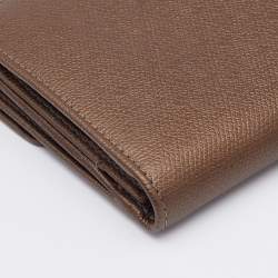 Pre Owned Chanel Brown Leather Flap Wallet