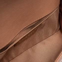 Pre Owned Chanel Beige Quilted Leather Small Boy Top Handle Bag