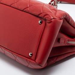Pre Owned Chanel Red Quilted Caviar Leather CC Timeless Tote