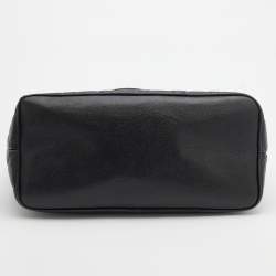 Pre Owned Chanel Black Quilted Caviar Leather Vintage Medallion Bag