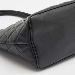 Pre Owned Chanel Black Quilted Caviar Leather Vintage Medallion Bag
