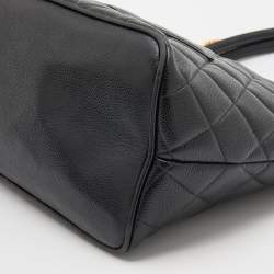 Pre Owned Chanel Black Quilted Caviar Leather Vintage Medallion Bag