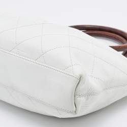 Pre Owned Chanel White Quilted Leather Wooden Handle Bag