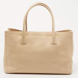 Pre Owned Chanel Beige Leather Cerf Shopper Tote