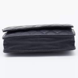Pre Owned Chanel Black Quilted Leather Classic Wallet on Chain