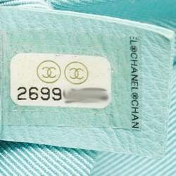 Pre Owned Chanel Turquoise Quilted Caviar Leather Medium Boy Bag