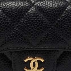 مملوكة مسبقًا Chanel Black Quilted Caviar Leather CC Classic Card Case