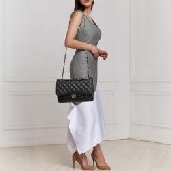 Pre Owned Chanel Black Quilted Caviar Leather Jumbo Classic Double Flap Bag