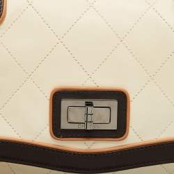 Pre Owned Chanel Cream/Brown Quilted Leather Country Club Flap Bag
