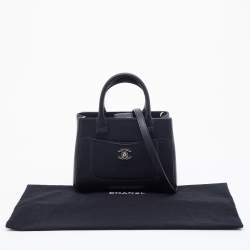 Pre Owned Chanel Black Leather Mini Neo Executive Tote