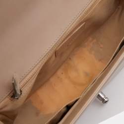 Pre Owned Chanel Beige Chevron Patent Leather New Medium Boy Flap Bag