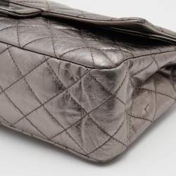 Pre Owned Chanel Metallic Quilted Aged Leather Reissue 2.55 Classic 227 Flap Bag