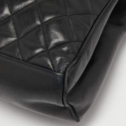 Pre Owned Chanel Black Quilted Leather Vintage Zip Tote