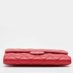 Pre Owned Chanel Red Quilted Caviar Leather Classic Flap Wallet