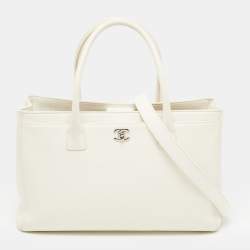 Pre Owned Chanel White Leather Cerf Shopper Tote