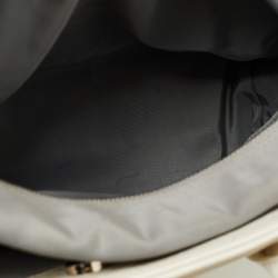 Pre Owned Chanel White Leather Cerf Shopper Tote