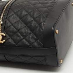 Pre Owned Chanel Black Quilted Caviar Leather Casual Style Hobo