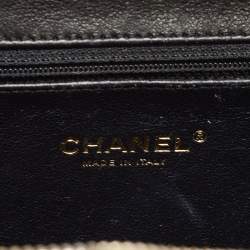Pre Owned Chanel Black Quilted Caviar Leather Medium CC Filigree Vanity Case Bag