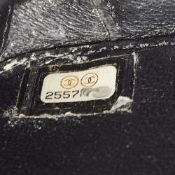 Pre Owned Chanel Black Quilted Caviar Leather Medium CC Filigree Vanity Case Bag