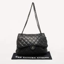 Pre Owned Chanel Black Quilted Lambskin Leather Maxi 3 Accordion Flap Bag