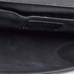 Pre Owned Chanel Black Beaded Chevron Leather Medium Boy Flap Bag