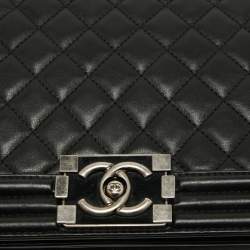 Pre Owned Chanel Black Quilted Leather Large Boy Flap Bag