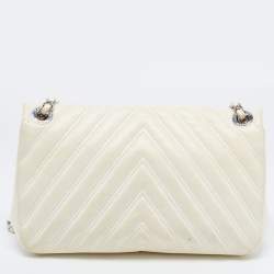 Pre Owned Chanel Cream Chevron Leather Medium Classic Single Flap Bag