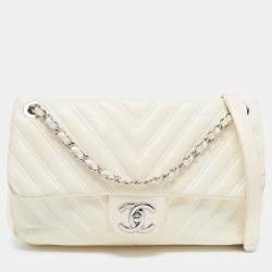 Chanel Cream Chevron Leather Medium Classic Single Flap Bag Chanel