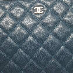 Pre Owned Chanel Blue Quilted Caviar Leather Classic Zip Pouch