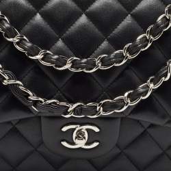 Pre Owned Chanel Black Quilted Lambskin Leather Jumbo Classic Double Flap Bag