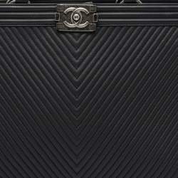 Pre Owned Chanel Black Chevron Quilted Leather Large Boy Shopper Tote