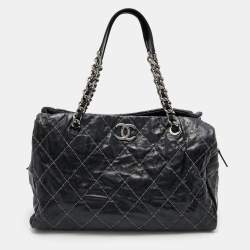 Pre Owned Chanel Black Distressed Leather CC Chain Bag