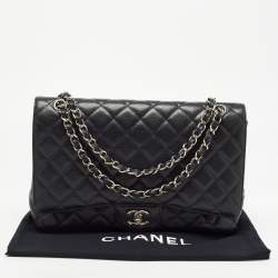 Pre Owned Chanel Black Quilted Caviar Leather Maxi Classic Single Flap Bag