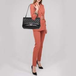 Pre Owned Chanel Black Quilted Caviar Leather Maxi Classic Single Flap Bag
