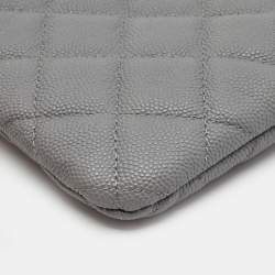 Pre Owned Chanel Grey Quilted Caviar Leather Medium O Case Zip Pouch