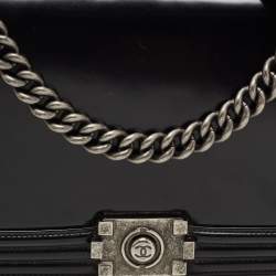 Pre Owned Chanel Black Glossy Leather New Medium Boy Bag