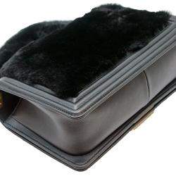 Pre Owned Chanel Black Leather Fur Medium Boy Top Handle Flap Shoulder Bag