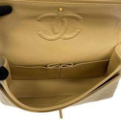 Pre Owned Chanel Beige Lambskin Leather Medium Classic Double Flap Bag