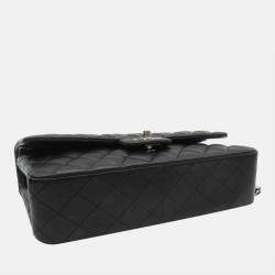 Pre Owned Chanel Black Leather Medium Classic Double Flap Bag