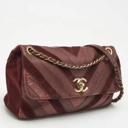 Pre Owned Chanel Burgundy Chevron Leather and Suede Jumbo Surpique Flap Bag