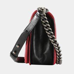 Pre Owned Chanel Black Quilted Leather With Red Trims Old Medium Boy Shoulder Bag