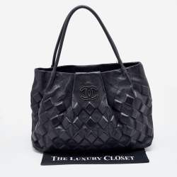 Pre Owned Chanel Black Quilted Leather Sloane Square Tote