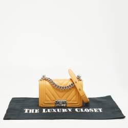 Pre Owned Chanel Yellow Chevron Leather Small Boy Flap Bag