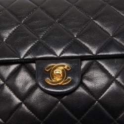 Pre Owned Chanel Black Quilted Lambskin Leather Square Classic Flap Bag